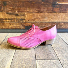  Mid heel perforated pink leather laceups by Relance - Black Truffle